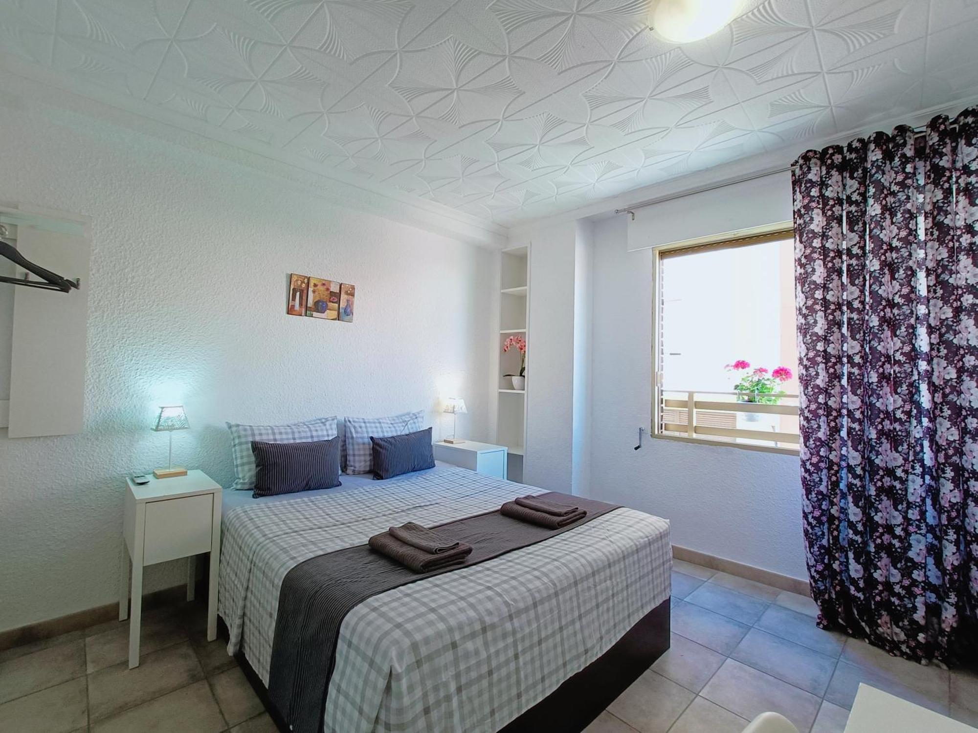 Gloria Host House Apartment Alicante Phòng bức ảnh